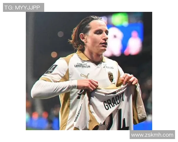 朗斯21年后重返法甲榜首能否挑战巴黎圣日耳曼的绝对统治